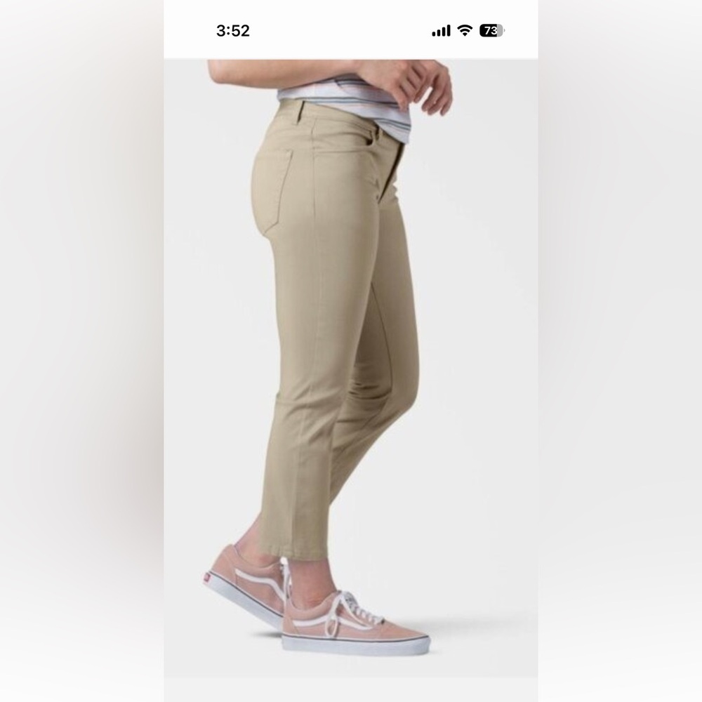 NWT CUTE DICKIES “The Perfect Shape Capri” in Taupe Color. Size 12 (Skinny Fit)